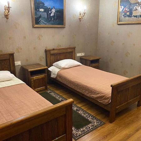 Hotel Fortetsya Hetmana Hatne Exterior foto